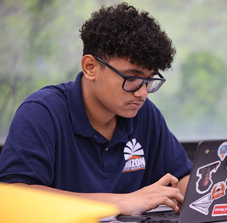 chi-enroll-img2 Horizon Science Academy Davenport student working in the classroom